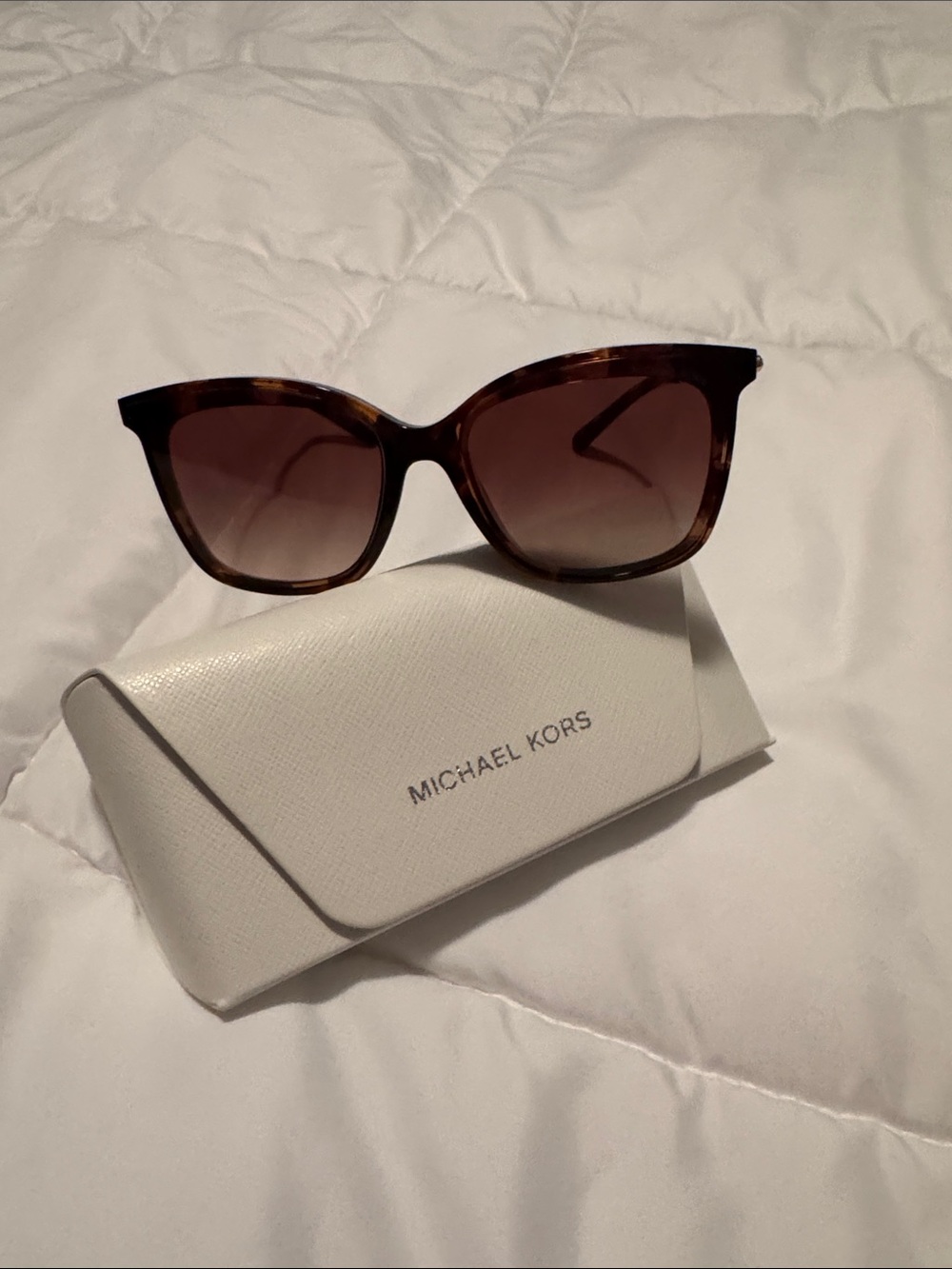 Michael Kors Cream Sunglasses Hard Case with Tortoiseshell Shades